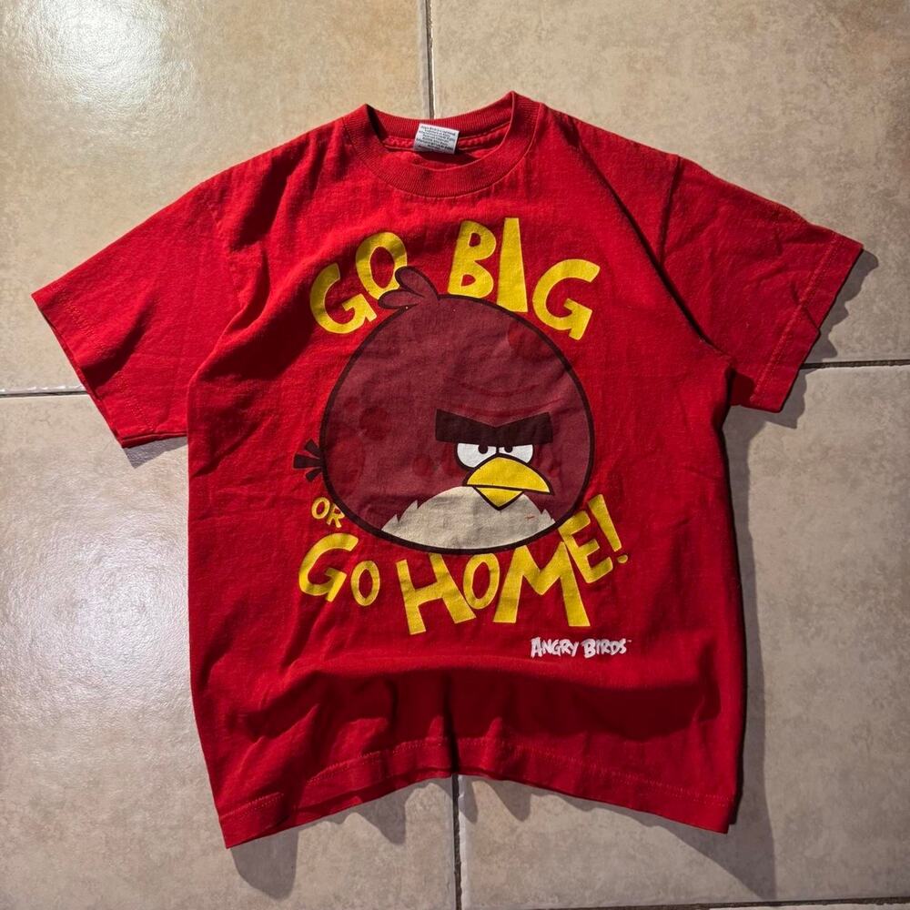 Vintage y2k red angry birds tee size L in Boys